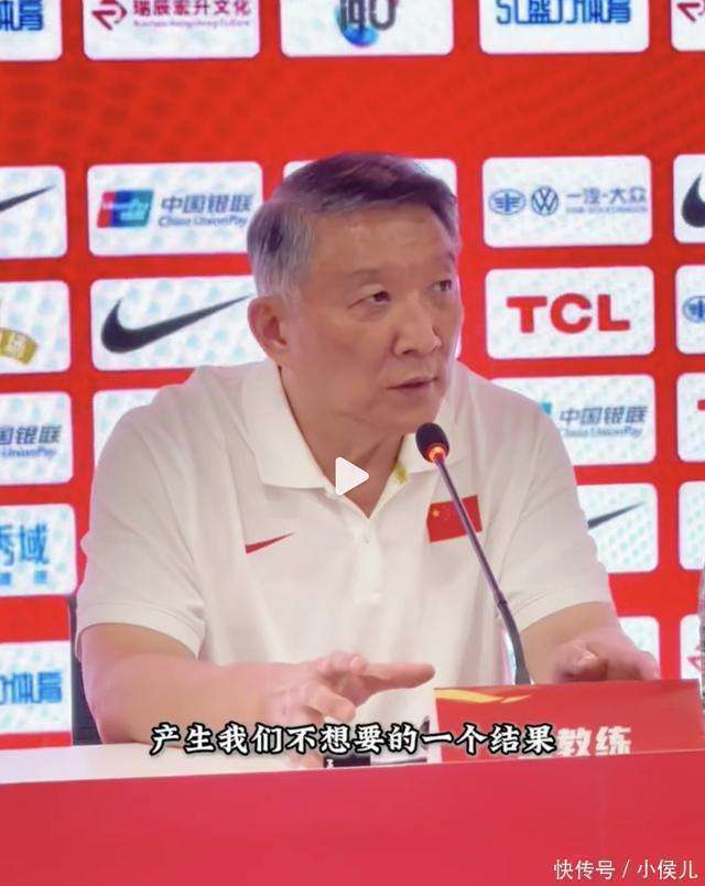 九游会-费德勒新星反败为胜表现突出，澳大利亚队前途光明！引发球迷热议(中国女球迷拥抱费德勒)