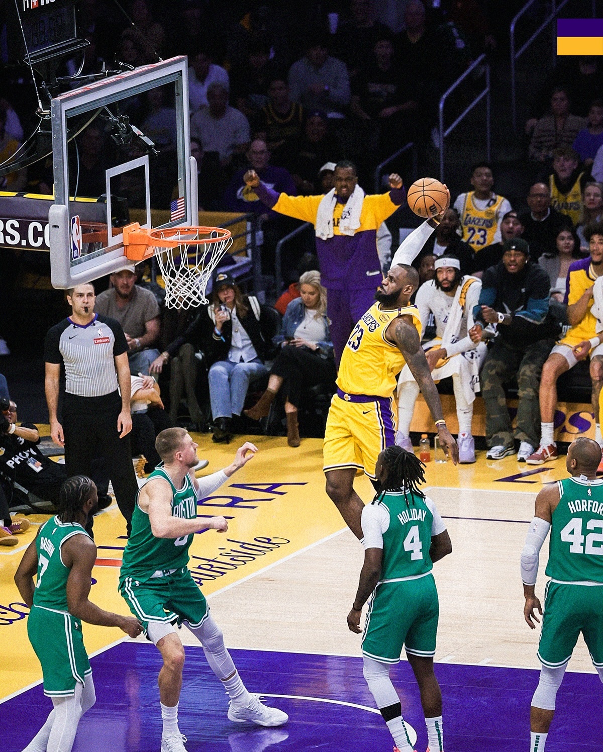 九游体育app-加时末段足总杯焦点战，波士顿凯尔特人远射贴柱，引发热议，数据趋势出现新变化的简单介绍